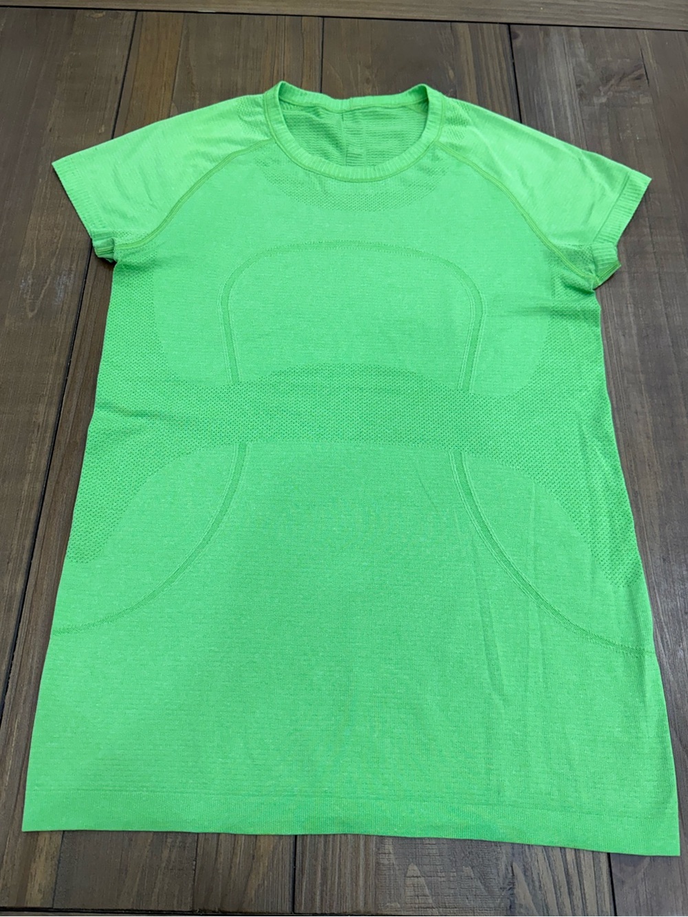 Lululemon Swiftly Tech Short Sleeve 2.0